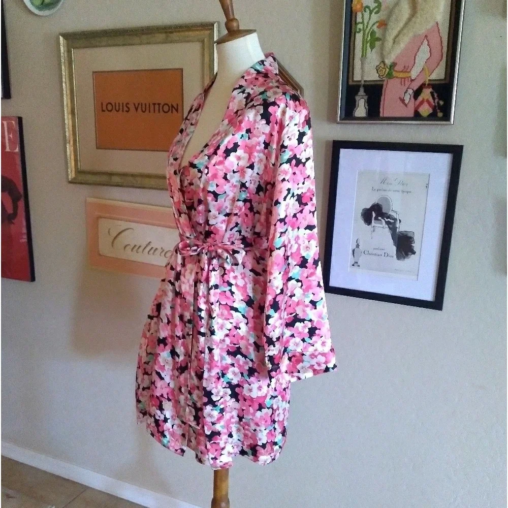 Vintage 90s‎ Pink Floral Satin Robe and Chemise Nightgown 2 Piece Loungewear Set